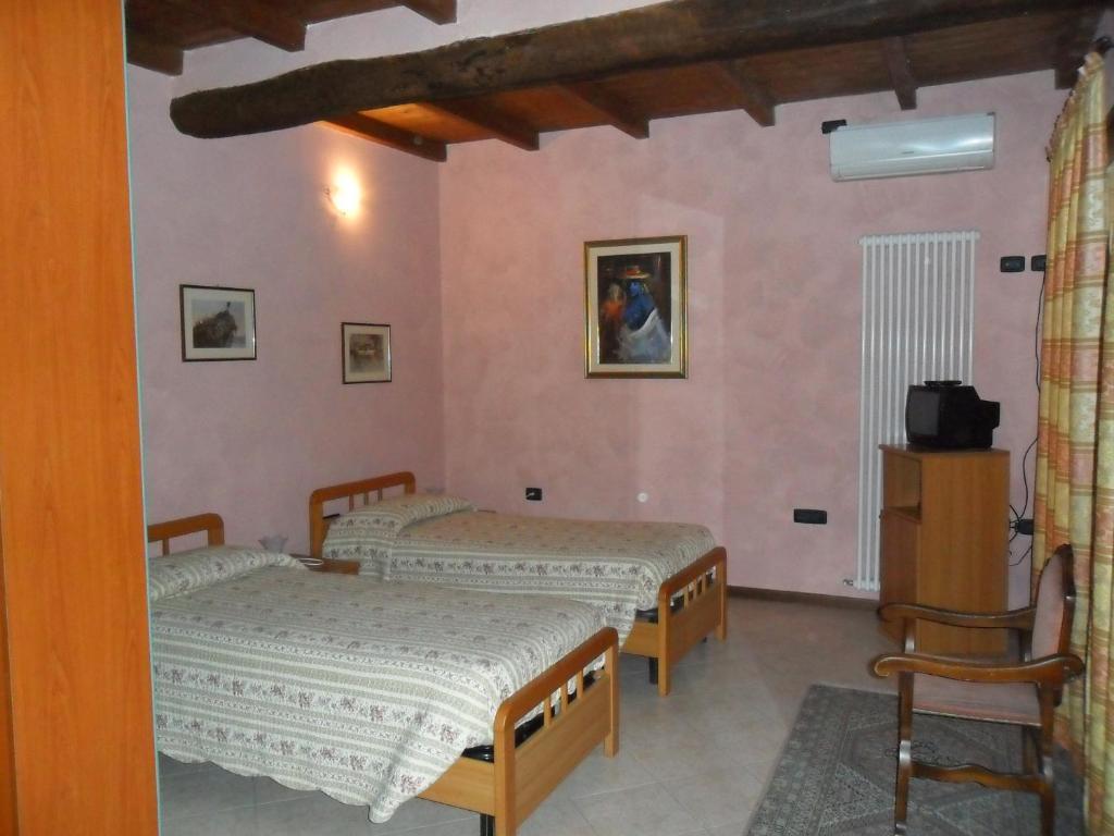 Hotel San Francesco Budrio  Szoba fotó