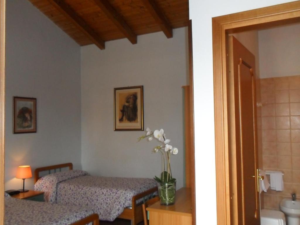 Hotel San Francesco Budrio  Szoba fotó